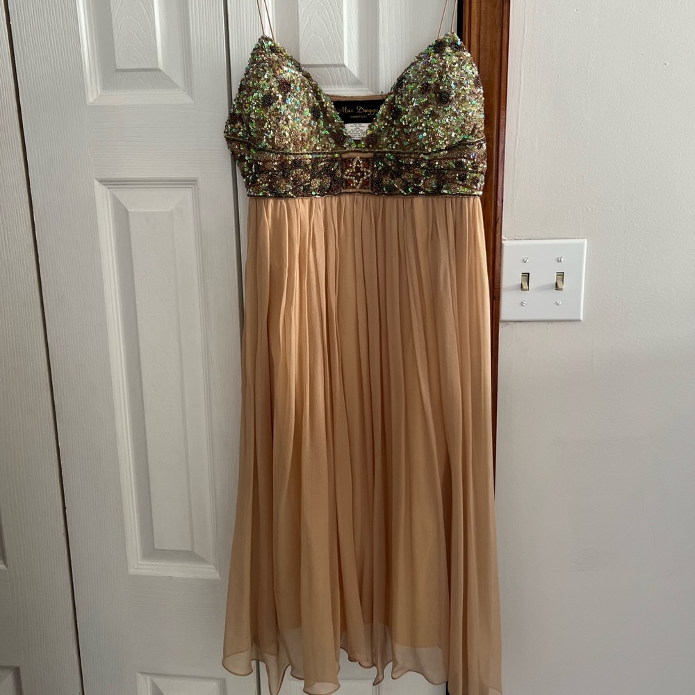 Mac Duggal cocktail gown